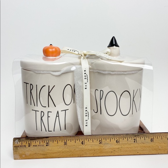 🎃👻NWT Rae Dunn TRICK OR TREAT & SPOOKY Small Canister Set With Tray - Picture 5 of 5